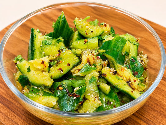Chinese Smashed Cucumber Salad Recipe 香辣拍青瓜食譜
